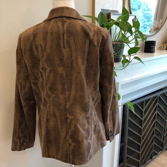 Chico’s Brown Animal Print Blazer - Chico’s Size 1 - Picture 3 of 11
